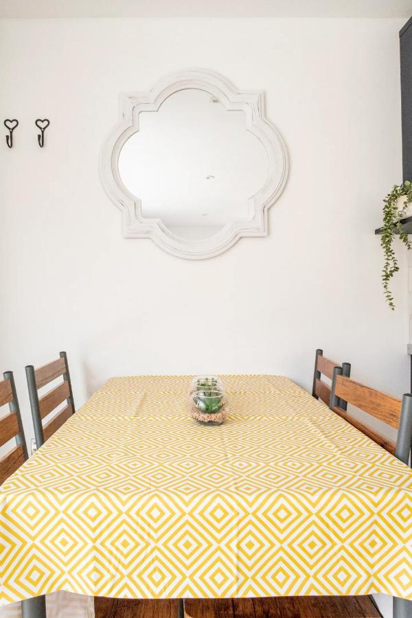 Charming Chester Studio With Private Garden & Free Parking Exterior photo